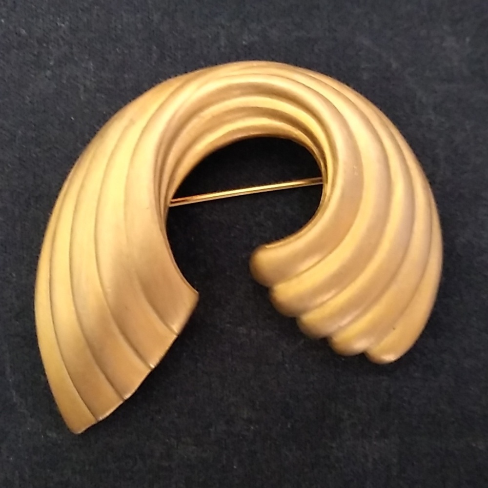Casual Corner 80's Vintage Pin Brooch